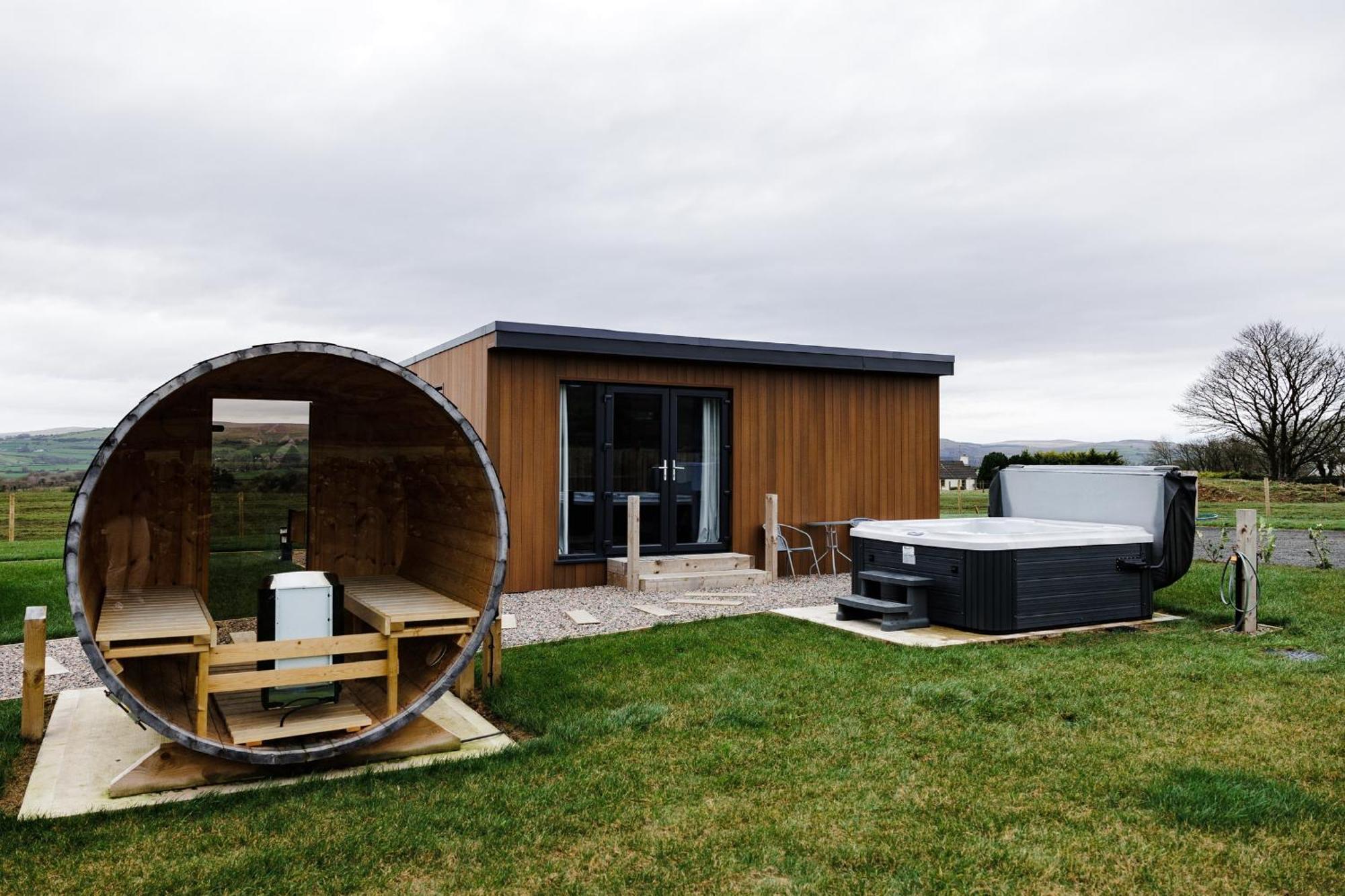 Slemish Hideaway - Funky Pheasant Villa Broughshane Exteriör bild